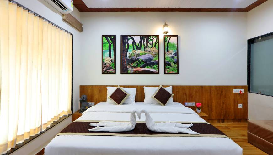 Luxury Room — detail 3